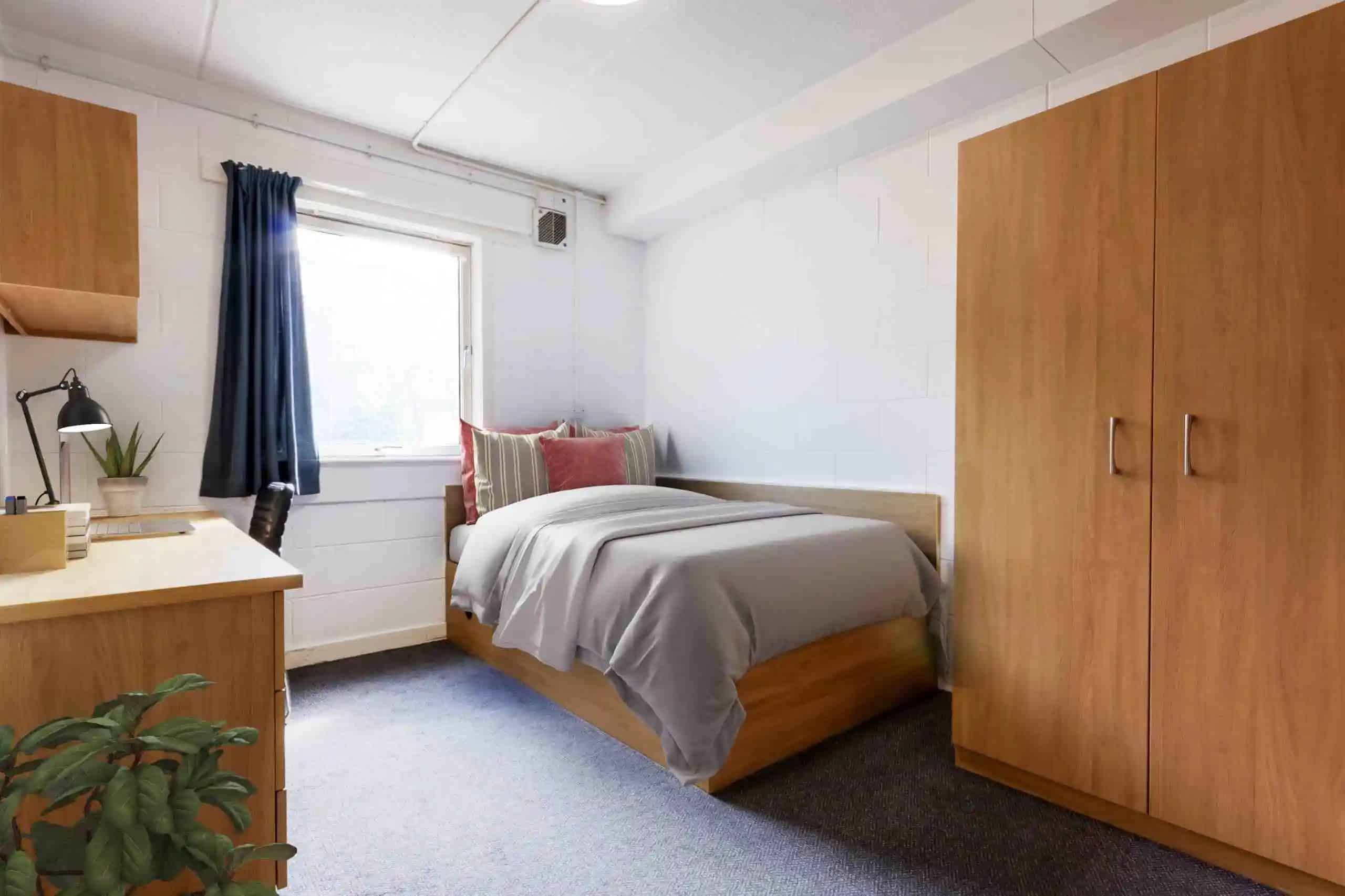 Classic Non Ensuite - Bedroom?w=400&h=260&fit=crop&q=40&auto=format&trim=auto
