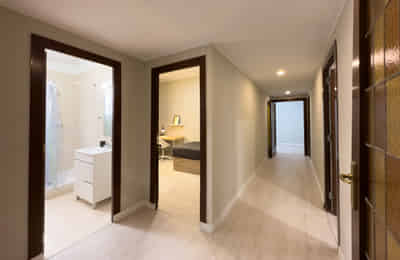 Kitchen?w=400&h=260&fit=crop&q=40&auto=format&trim=auto