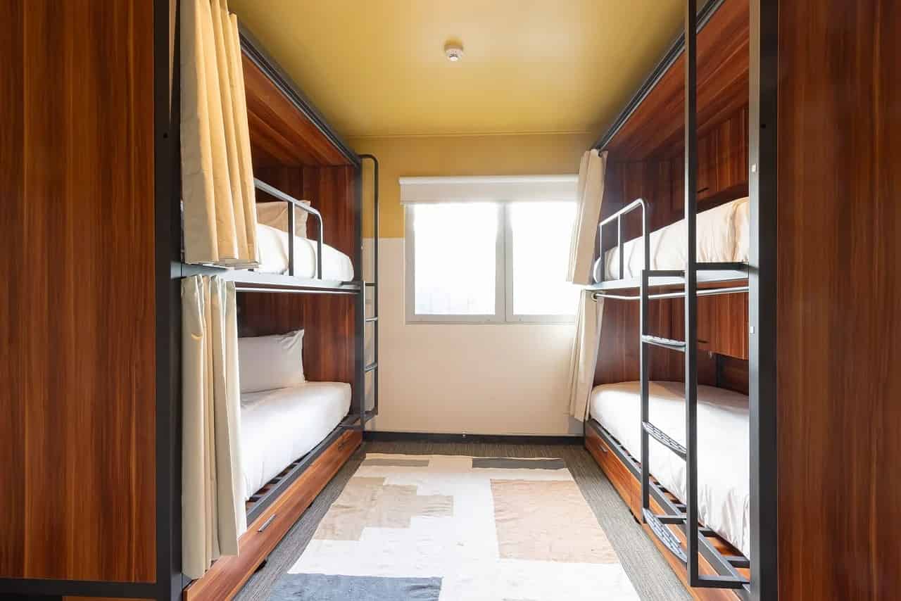 4 Bed Mixed Community Dorm - Bedroom?w=400&h=260&fit=crop&q=40&auto=format&trim=auto