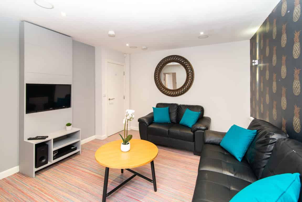 Room in a 5 Bedroom Apartment, 7 Queen Anne Street, Stoke-on-Trent ST4 2EQ - Stoke-on-Trent, England, United Kingdom - Common Area