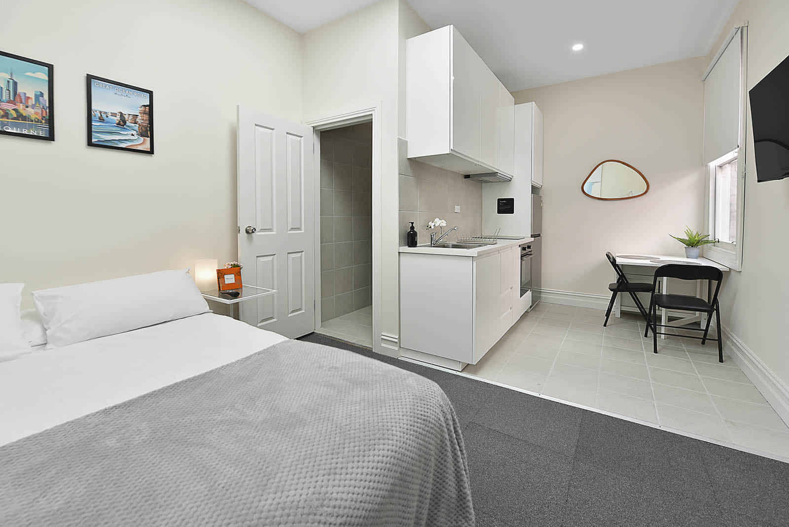 Studio 5 - Kitchen?w=400&h=260&fit=crop&q=40&auto=format&trim=auto