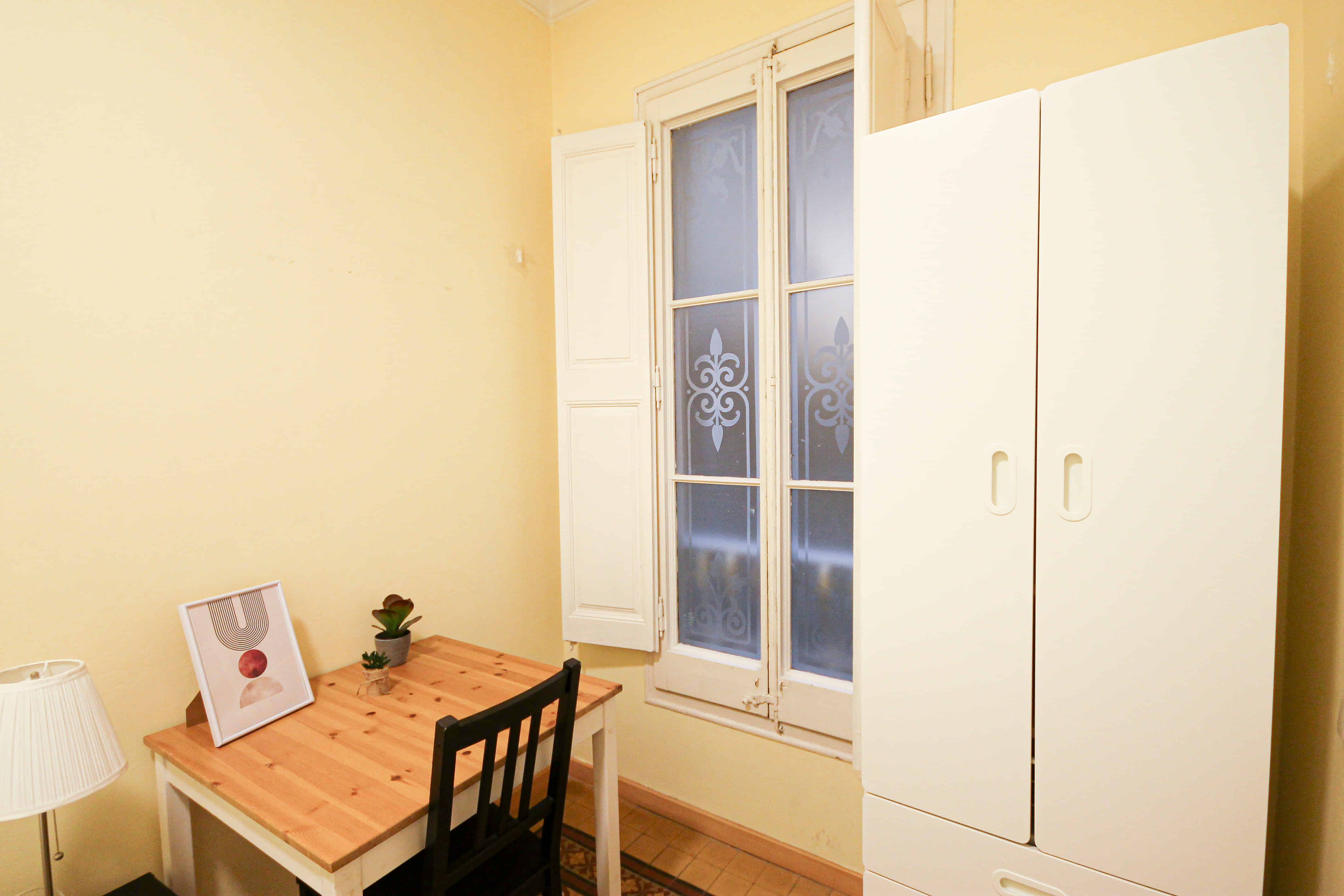 Amenities?w=400&h=260&fit=crop&q=40&auto=format&trim=auto