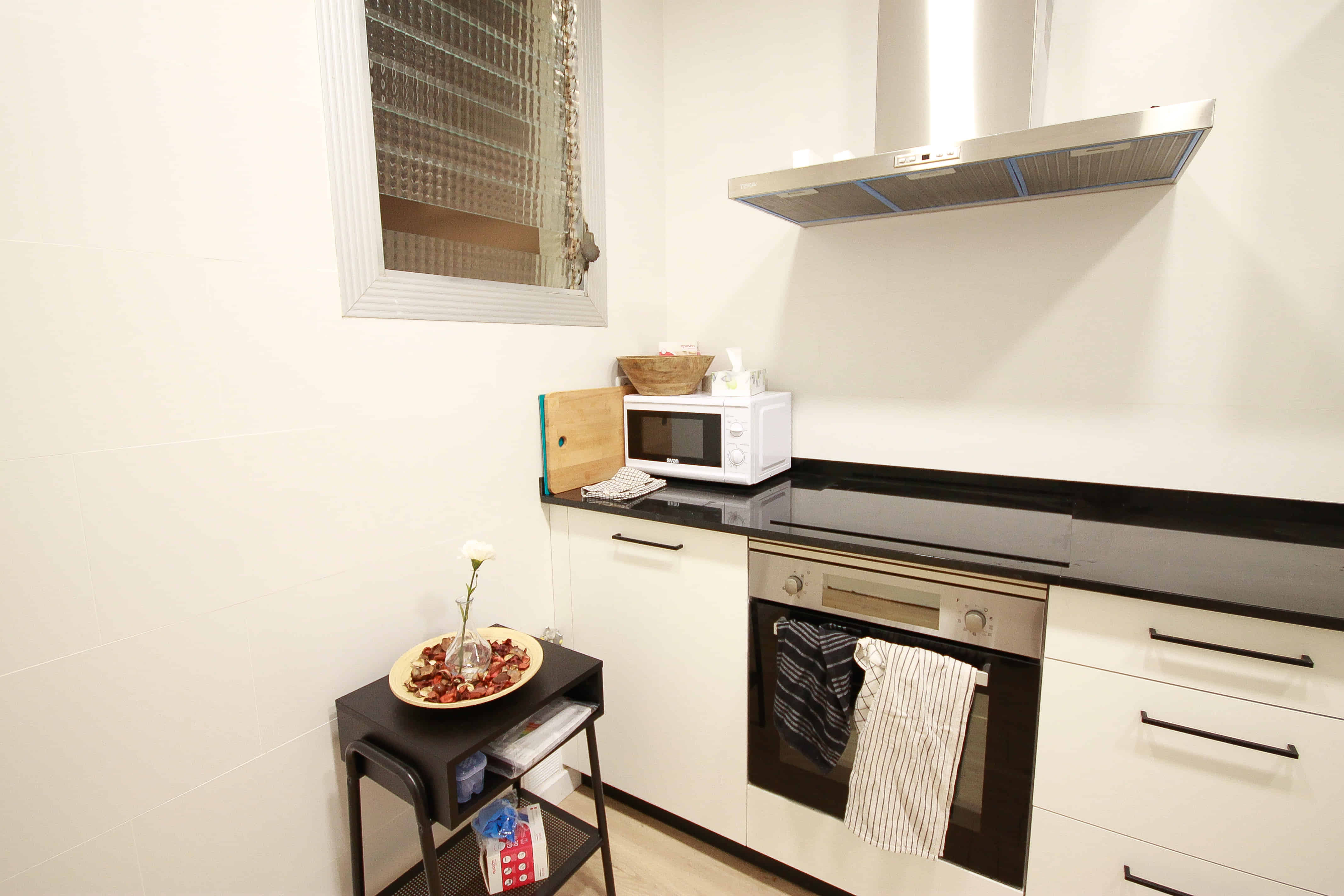 Carrer D'Aribau 84 L'Eixample, Barcelona - Barcelona, Spain - Kitchen