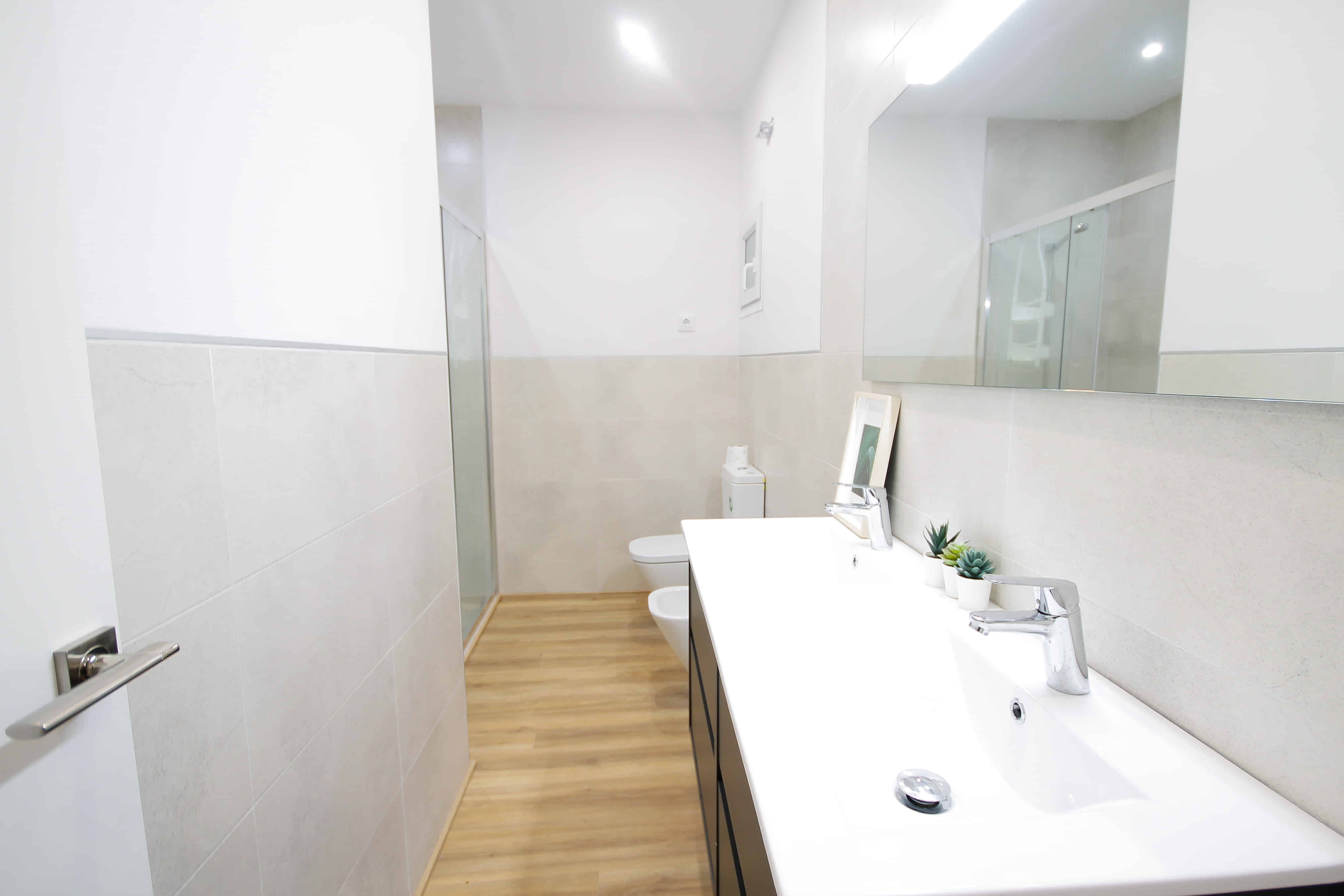 Carrer De La Riera De Sant Miquel 5 Pr-1 Gràcia, Barcelona - Barcelona, Spain - Bathroom