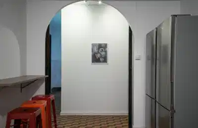 Almirante 2, Valencia - Valencia, Spain - Amenities