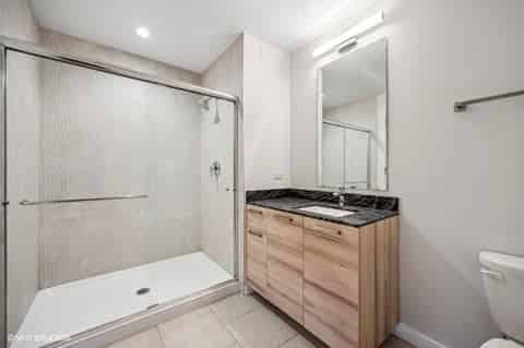 The Arcade Residences, Chicago - Chicago, Illinois, United States - Bathroom