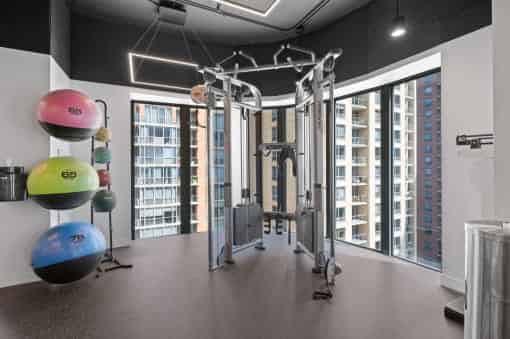 Shoreham and Tides, Chicago - Chicago, Illinois, United States - Amenities