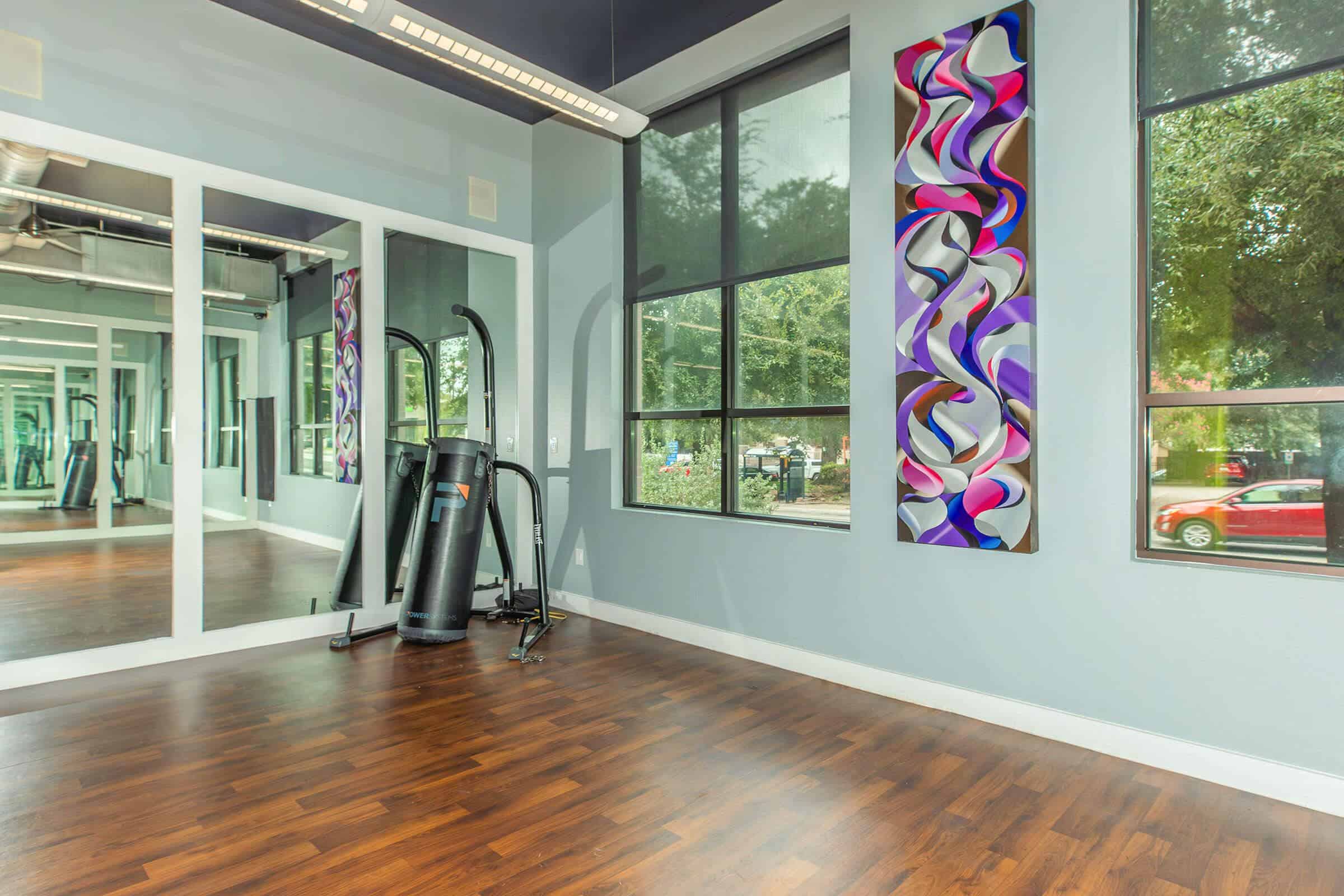 Park West, Dallas - Dallas, Texas, United States - Amenities