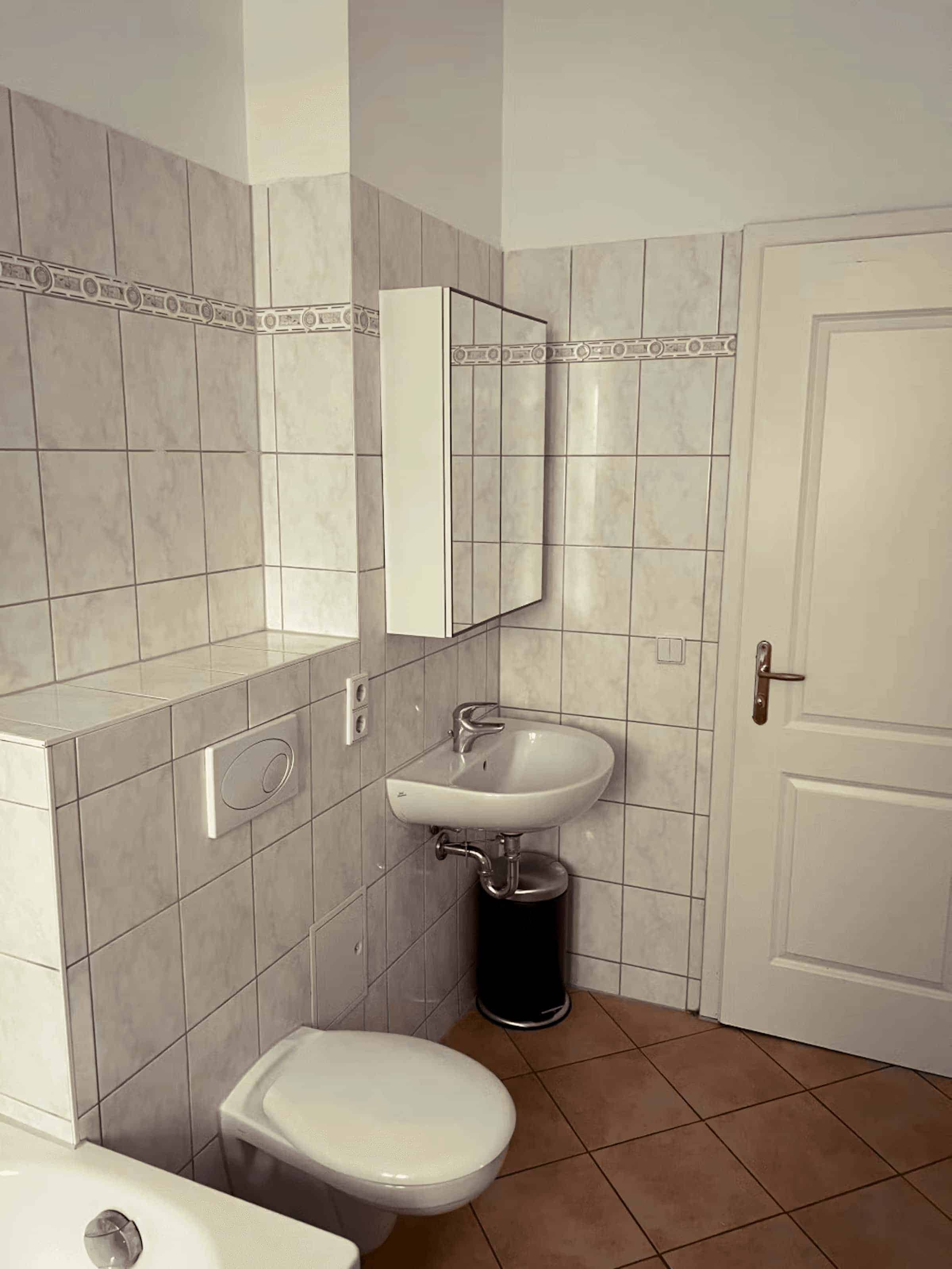 Simplonstraße, Berlin - Berlin, Germany - Room 1 - Bathroom