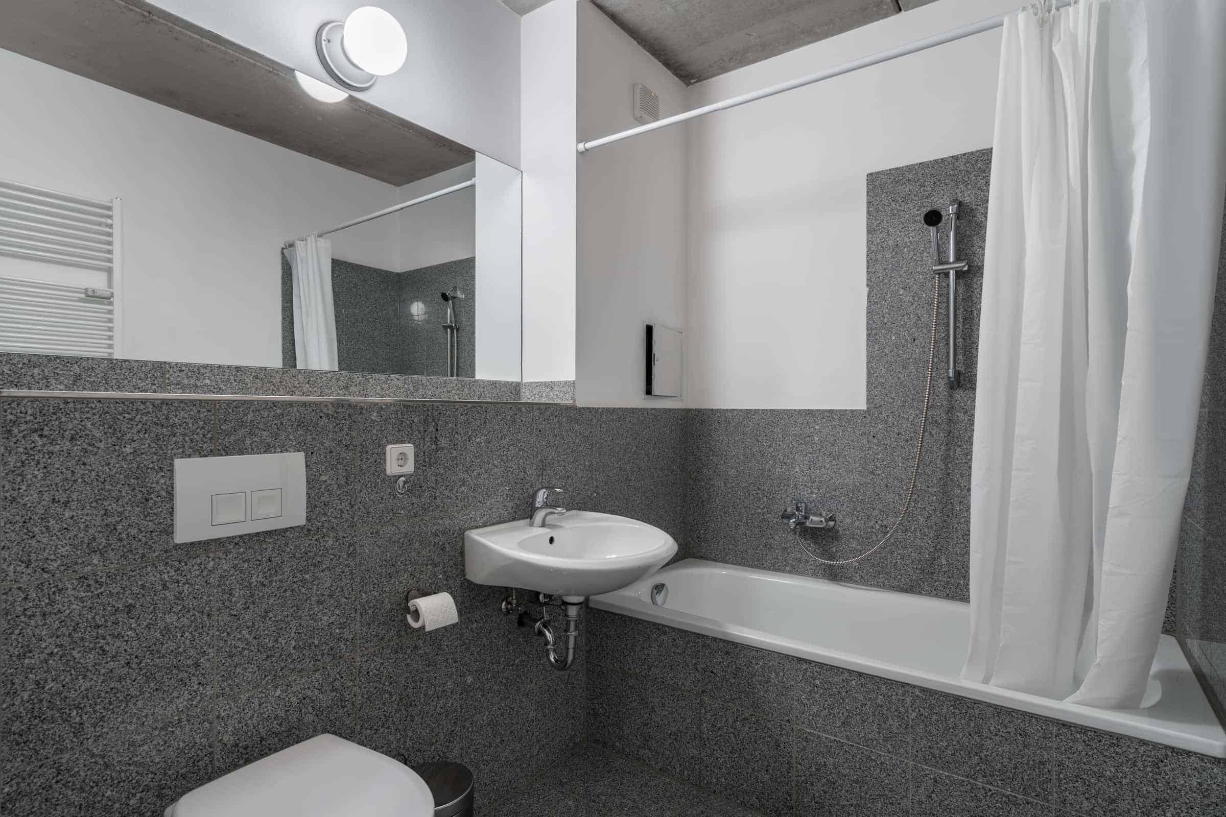 Linienstraße, Berlin - Berlin, Germany - Bathroom