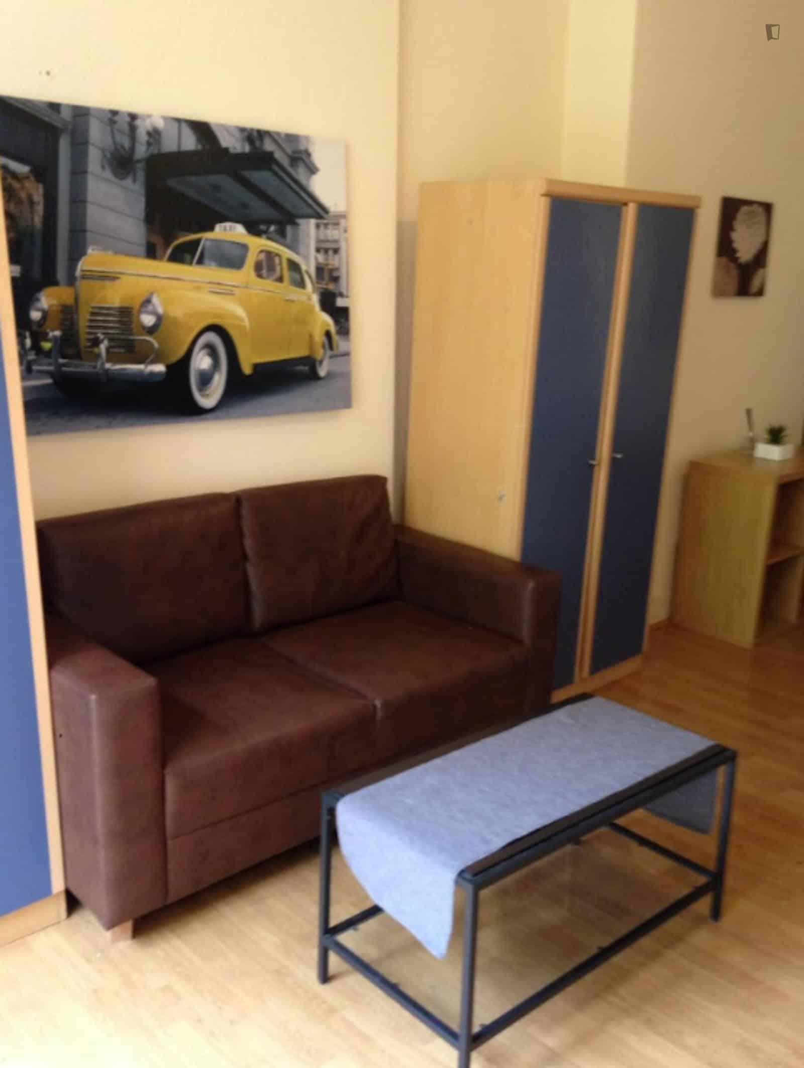 Room In A 11 Bedroom Apartment, Anson Road, Cricklewood, London  - London, England, United Kingdom - Common Area