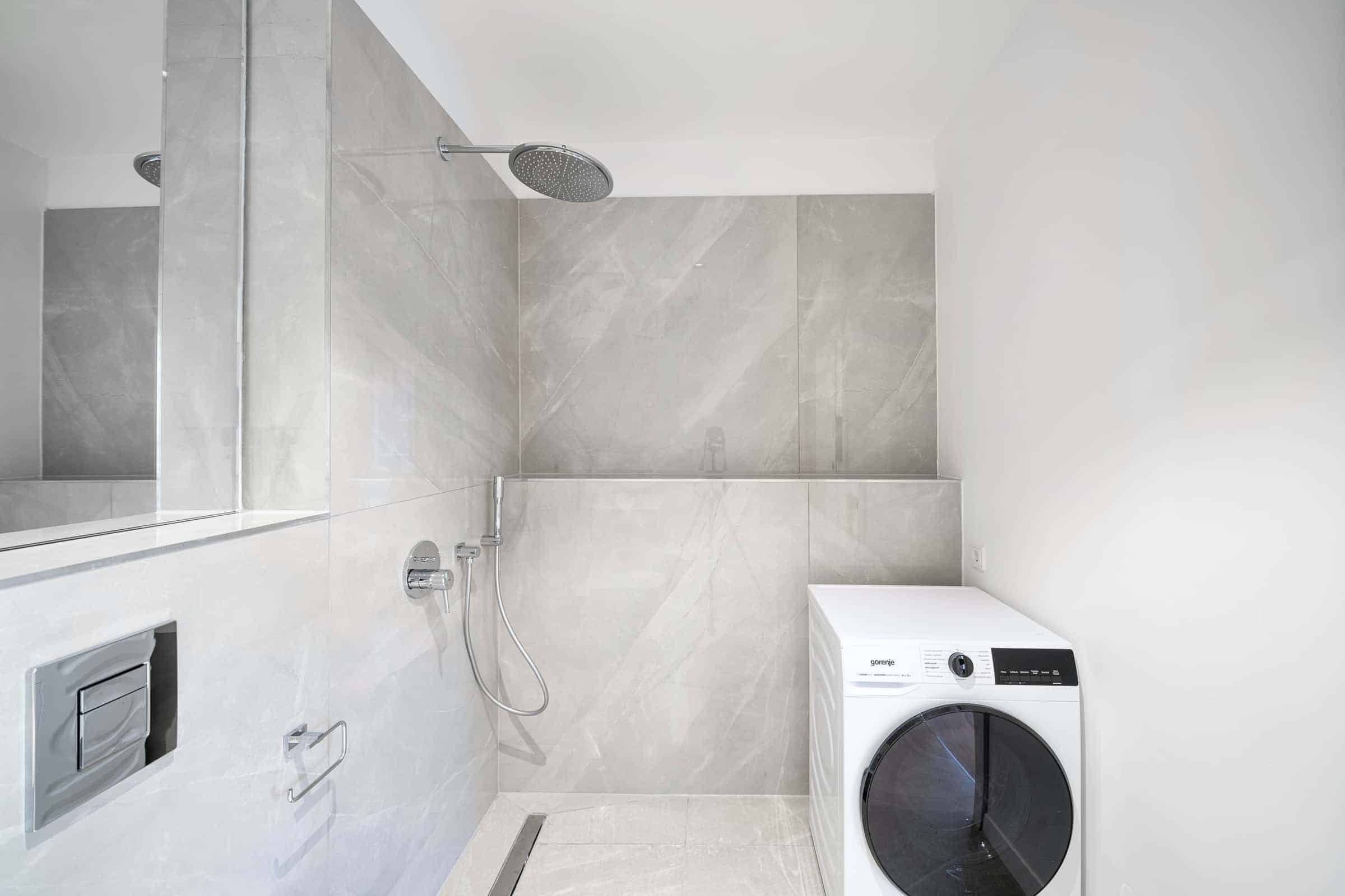 Kitchen?w=400&h=260&fit=crop&q=40&auto=format&trim=auto