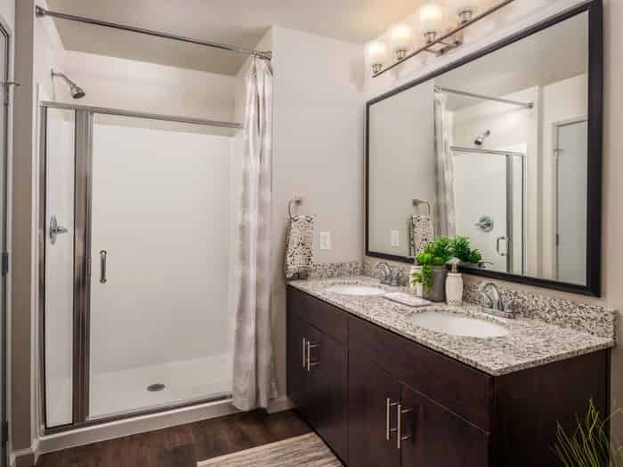 Union Tempe, Tempe - Tempe, Arizona, United States - Bathroom