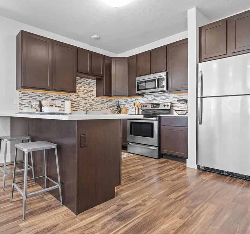Amenities?w=400&h=260&fit=crop&q=40&auto=format&trim=auto