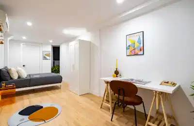 Amenities?w=400&h=260&fit=crop&q=40&auto=format&trim=auto