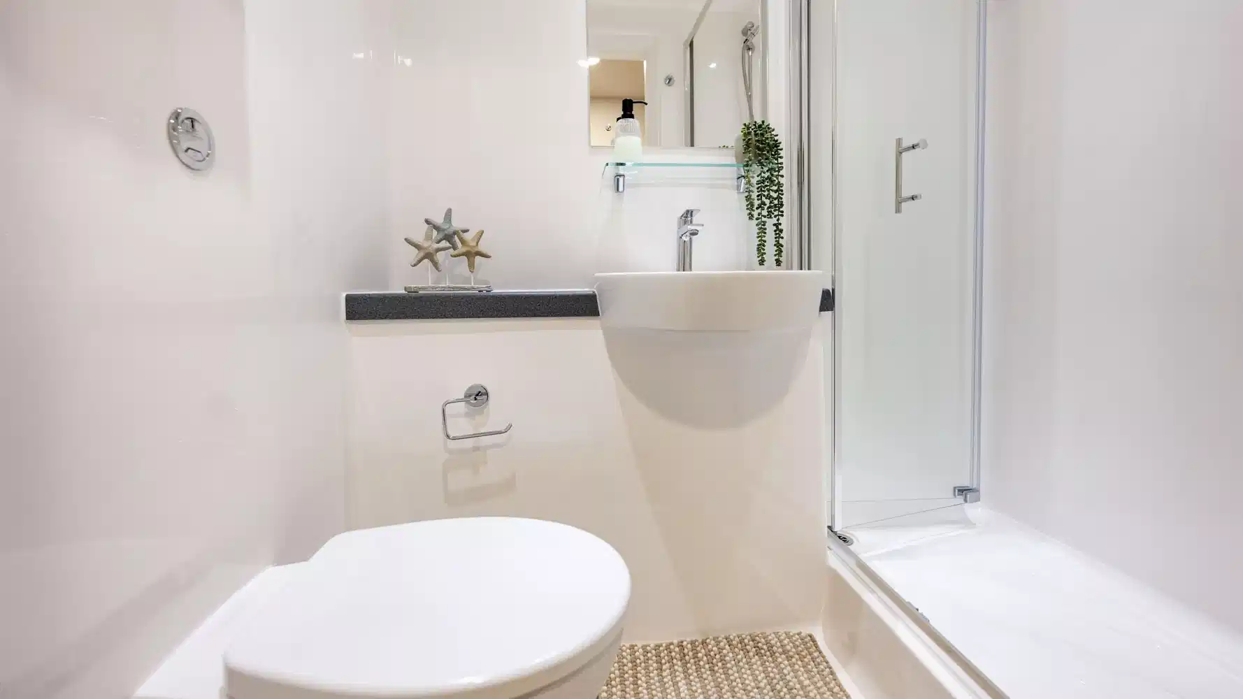Amenities?w=400&h=260&fit=crop&q=40&auto=format&trim=auto