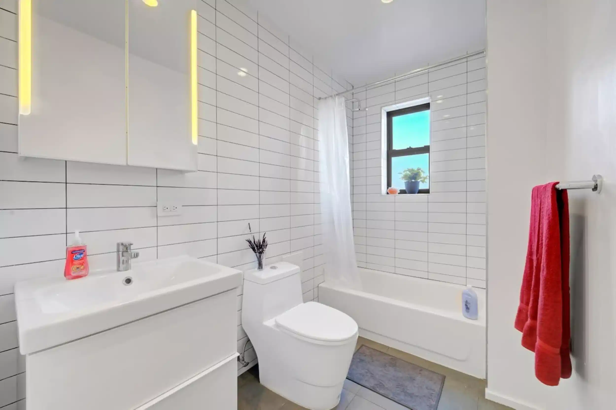 Kitchen?w=400&h=260&fit=crop&q=40&auto=format&trim=auto