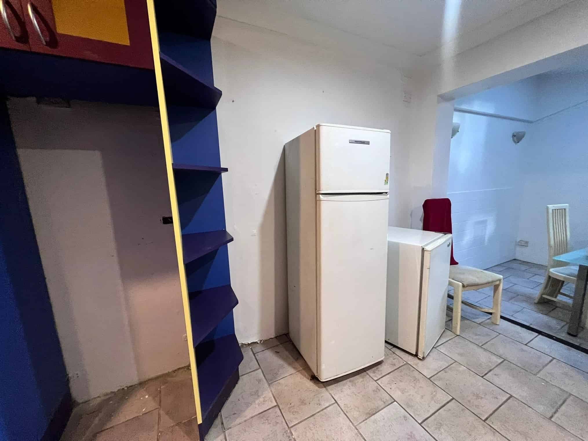 Room 4 - Bedroom?w=400&h=260&fit=crop&q=40&auto=format&trim=auto