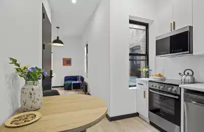 The Maison On Linden, New York - New York City, New York, United States - Kitchen
