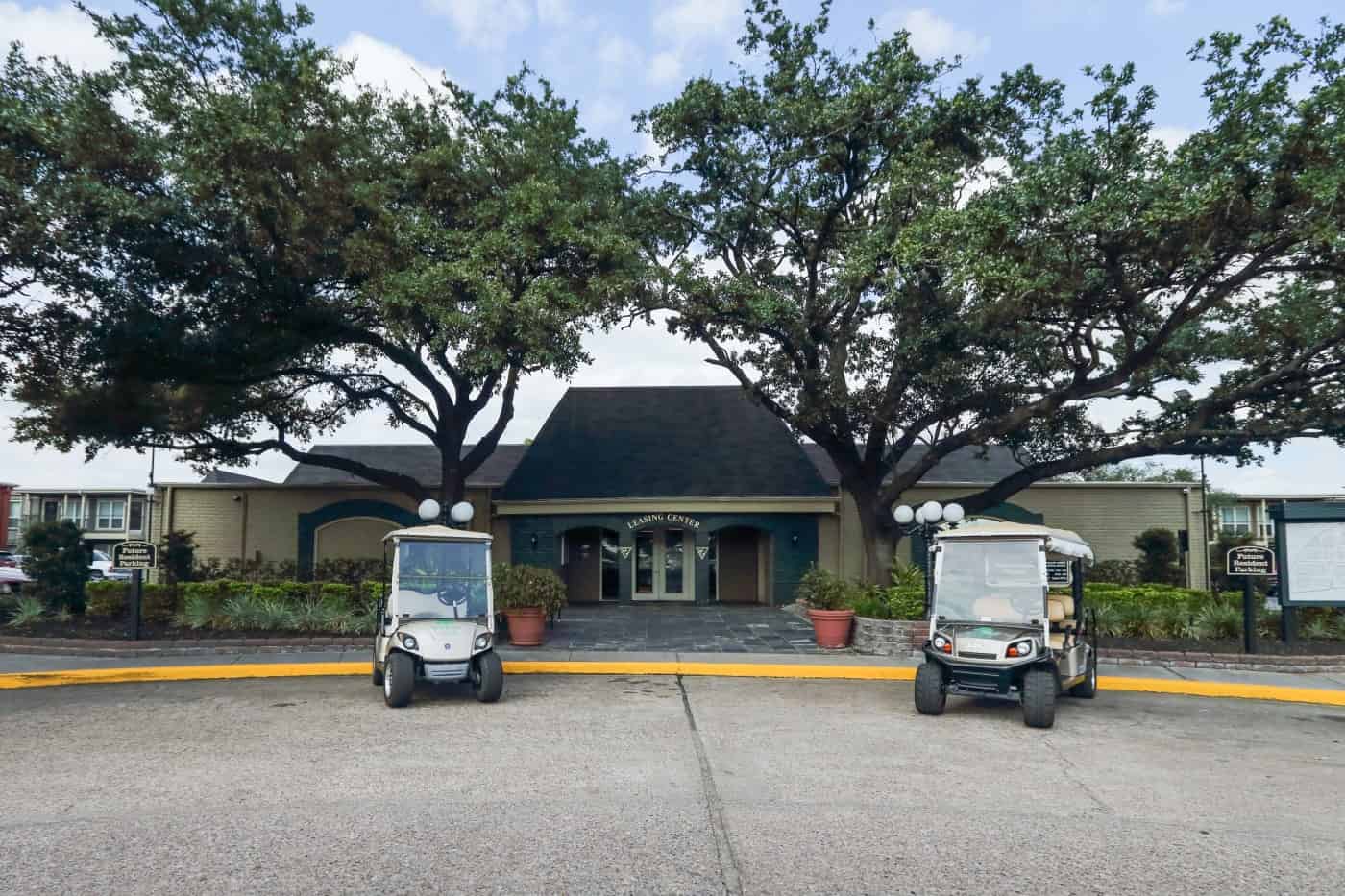 Willow Creek, Houston - Houston, Texas, United States - Exterior