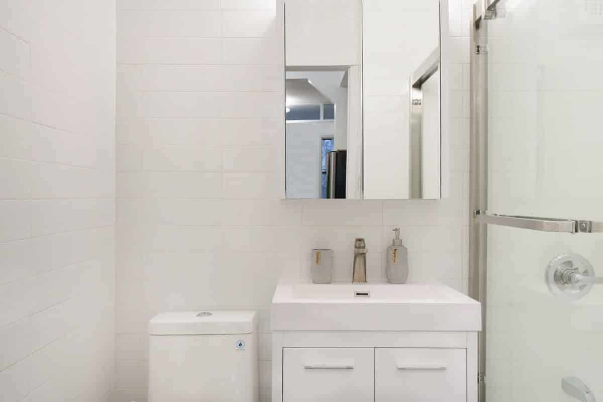 #444-1C : Studio - Bedroom?w=400&h=260&fit=crop&q=40&auto=format&trim=auto