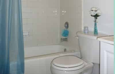 Covina Plaza, San Antonio - San Antonio, Texas, United States - Bathroom