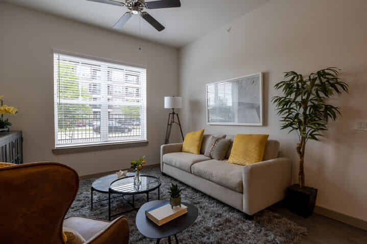 Charleston At Fannin Station, Houston - Houston, Texas, United States - Common Area