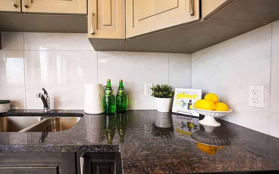 130 Columbia St. West, Waterloo - Waterloo, Ontario, Canada - Kitchen