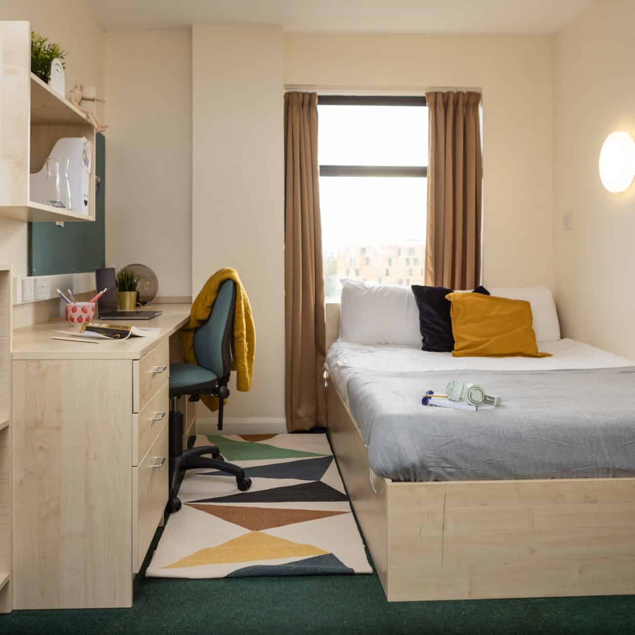 Newport Student Village, Newport (Wales) - Newport, Wales, United Kingdom - Silver Ensuite - Bedroom