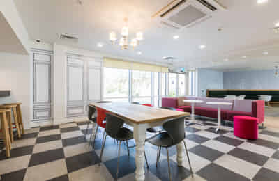 Arbury Court, Kingston - Kingston upon Thames, England, United Kingdom - Common Area