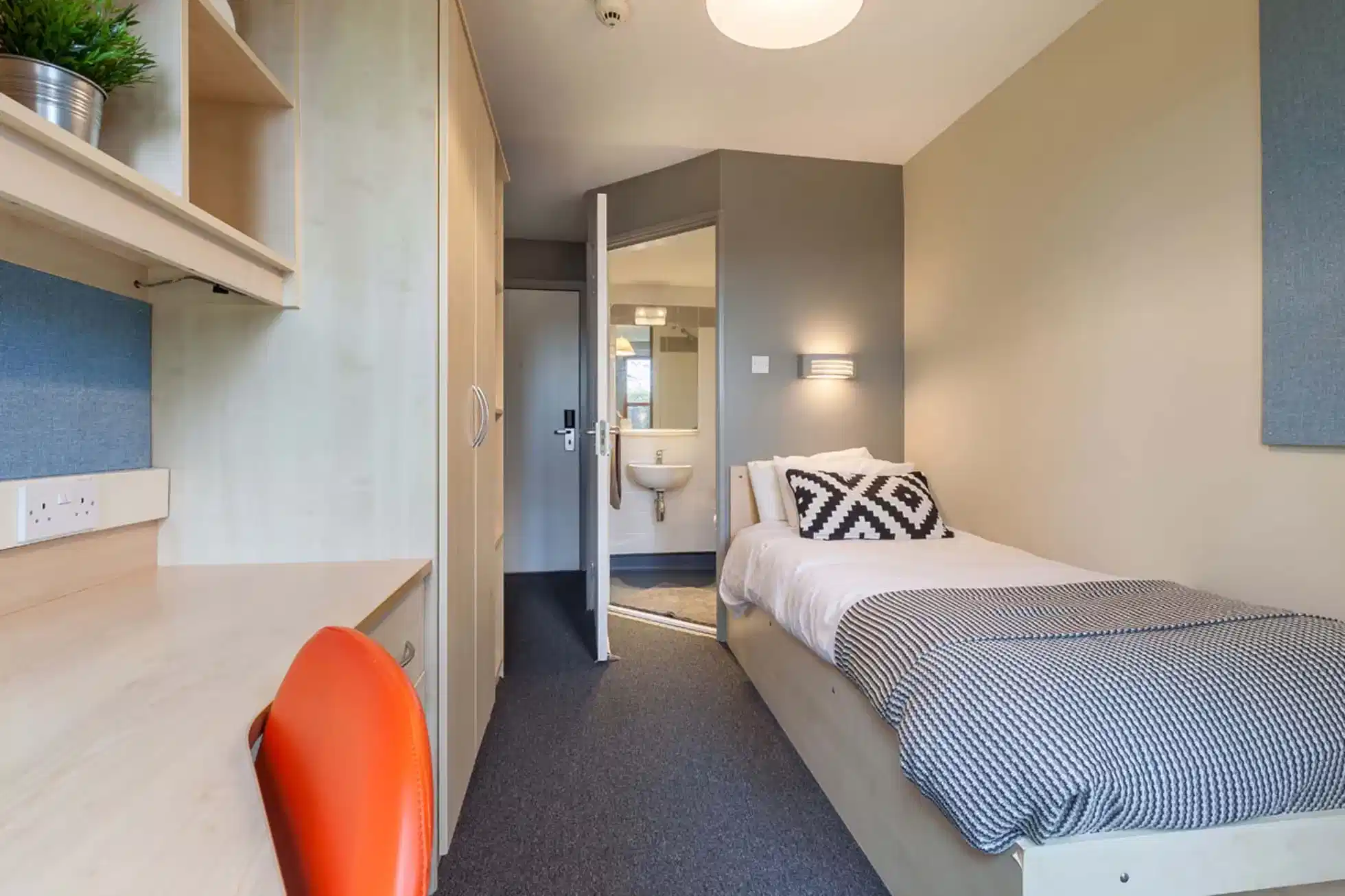 Old Fire Station, Aberdeen - Aberdeen, Scotland, United Kingdom - Bedroom