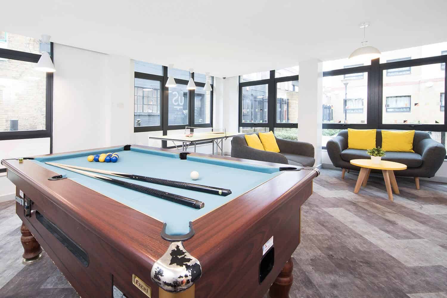 Pacific Court, London - London, England, United Kingdom - Amenities