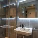 bronzeen-suite_c68bff86-a49d-4986-bbcc-1d3bd0184ff1