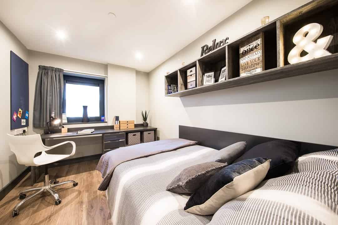 LumisCardiff-Showflat-Ensuite-Kitchen2-Mar17-Banner?w=400&h=260&fit=crop&q=40&auto=format&trim=auto