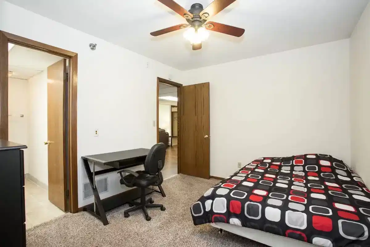 Amenities?w=400&h=260&fit=crop&q=40&auto=format&trim=auto