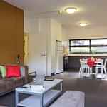 au-uws-parramatta-apartment-5-bedroom-lounge
