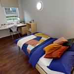 iQ-Student-Accommodation-Bradford-Arkwright-Bedrooms-Silver_En_Suite(5)