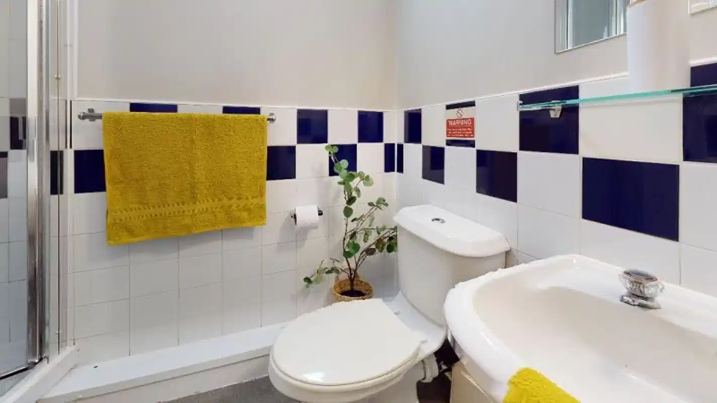 Amenities?w=400&h=260&fit=crop&q=40&auto=format&trim=auto