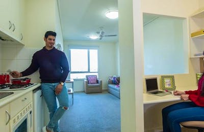 college-square-on-lygon-1-bedroom-twin-share-kitchen-study-with-residents-2-square