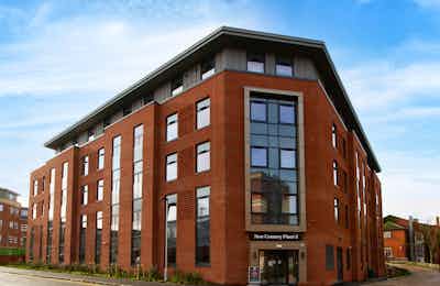 student-accommodation-reading-new-century-place-exterior-block-3_60