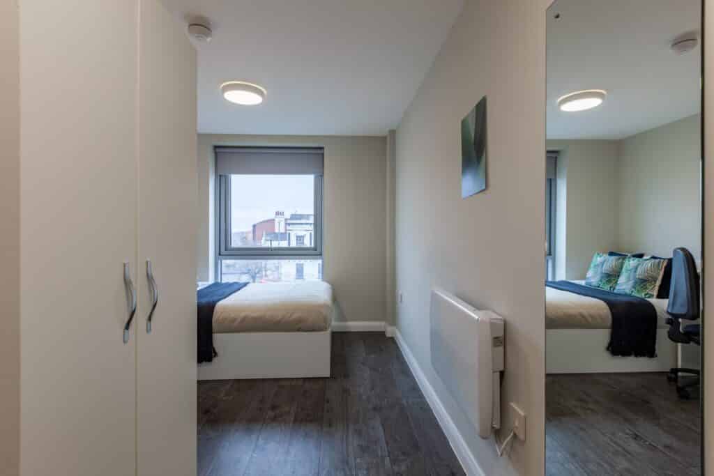 One Islington Plaza, Liverpool - Liverpool, England, United Kingdom - Room