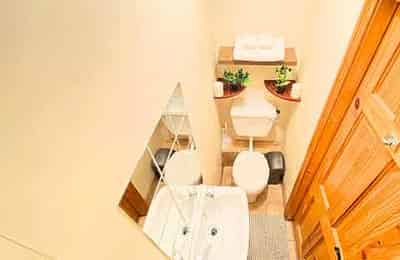 Amenities?w=400&h=260&fit=crop&q=40&auto=format&trim=auto