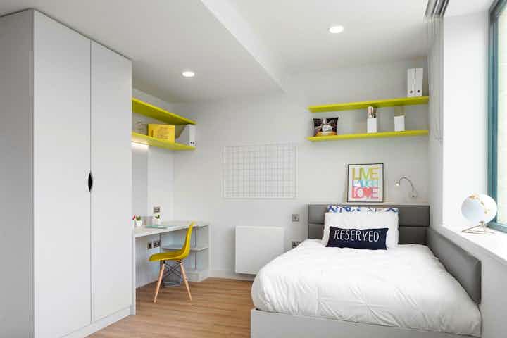 Deluxe En Suite - Bedroom