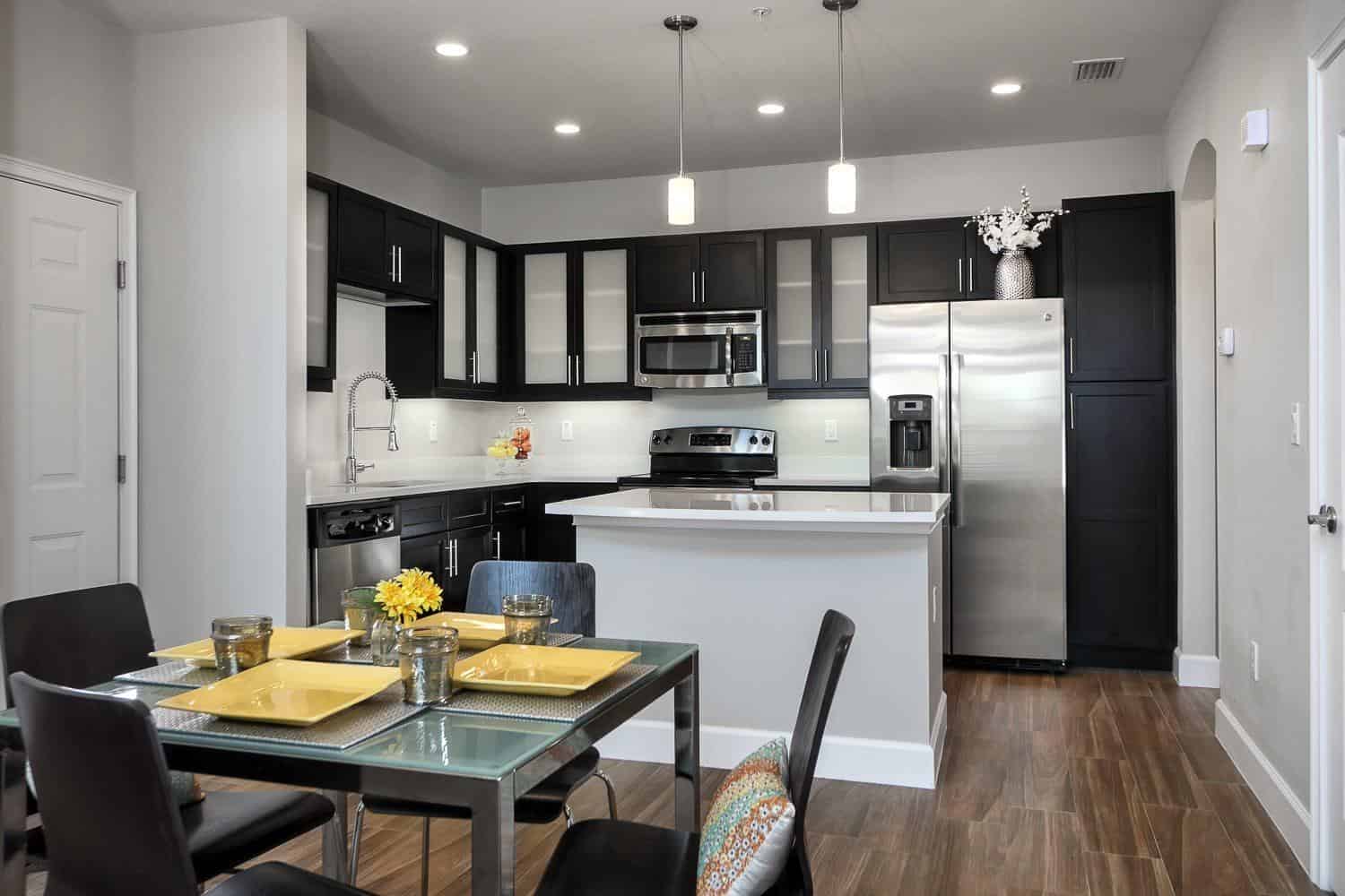 The Row on 7th, Gainesville - Gainesville, Florida, United States - Amenities