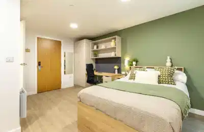 Amenities?w=400&h=260&fit=crop&q=40&auto=format&trim=auto