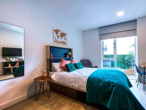 Premium Studio - Bedroom