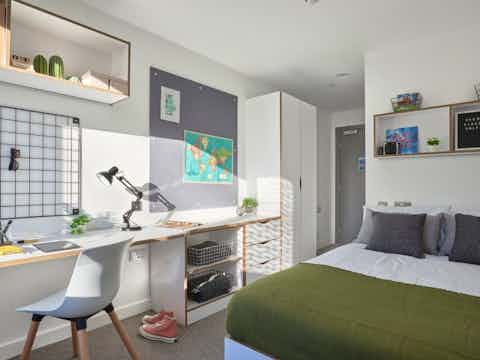Silver En Suite - Bedroom