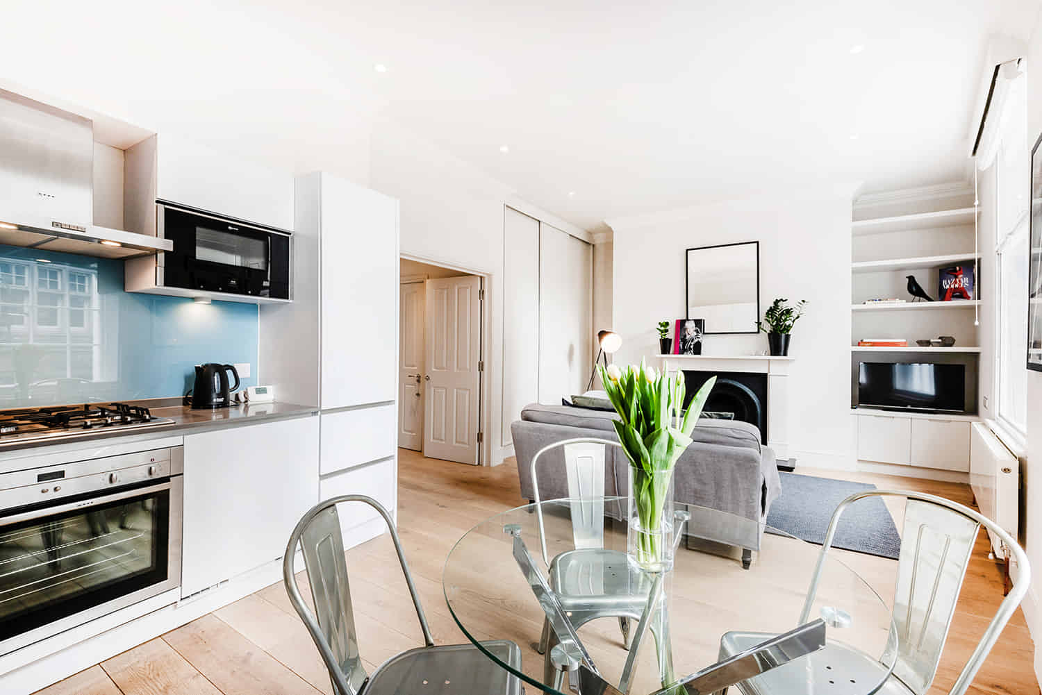 Chinatown Soho Apartments, London - London, England, United Kingdom - Kitchen