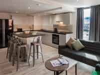 Amenities?w=400&h=260&fit=crop&q=40&auto=format&trim=auto