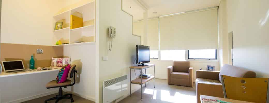 Amenities?w=400&h=260&fit=crop&q=40&auto=format&trim=auto